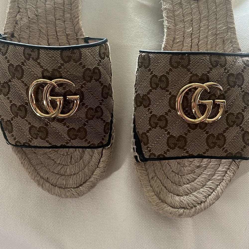 Gucci - Picture 2 of 4